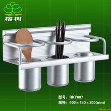 廚房掛件與廚飾五金 小物件點(diǎn)亮大空間，廚具衛(wèi)具的實用與美學(xué)